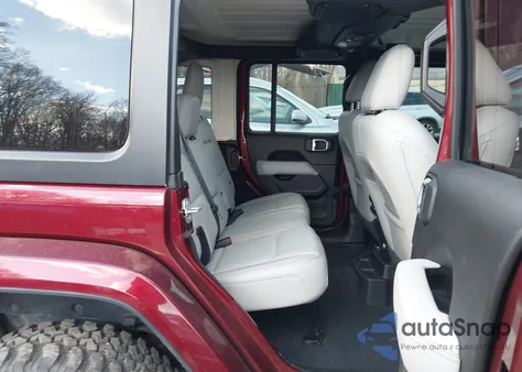 2021 Jeep Wrangler Unlimited High Altitude 4X4 из США, поврежденный, VIN 1C4HJXEN3MW638792